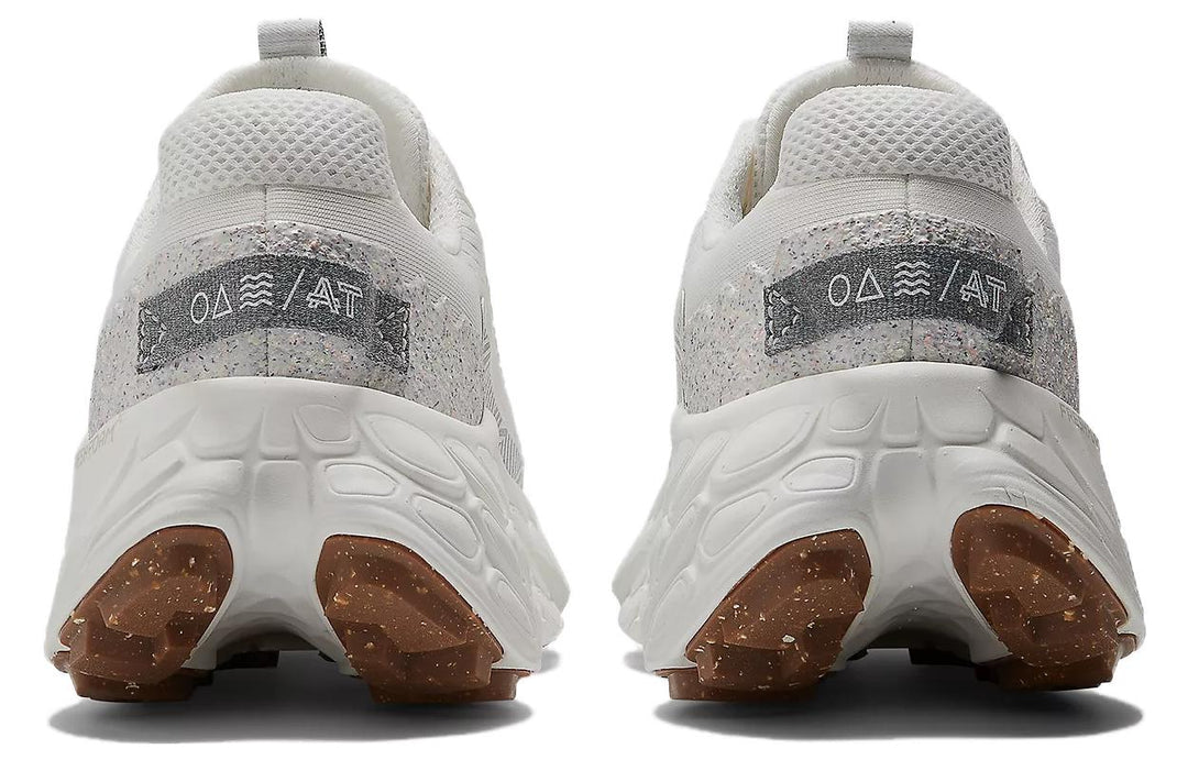 New Balance Men's Fresh Foam X More Trail V3 Running Shoe, Undyed/Turtledove.