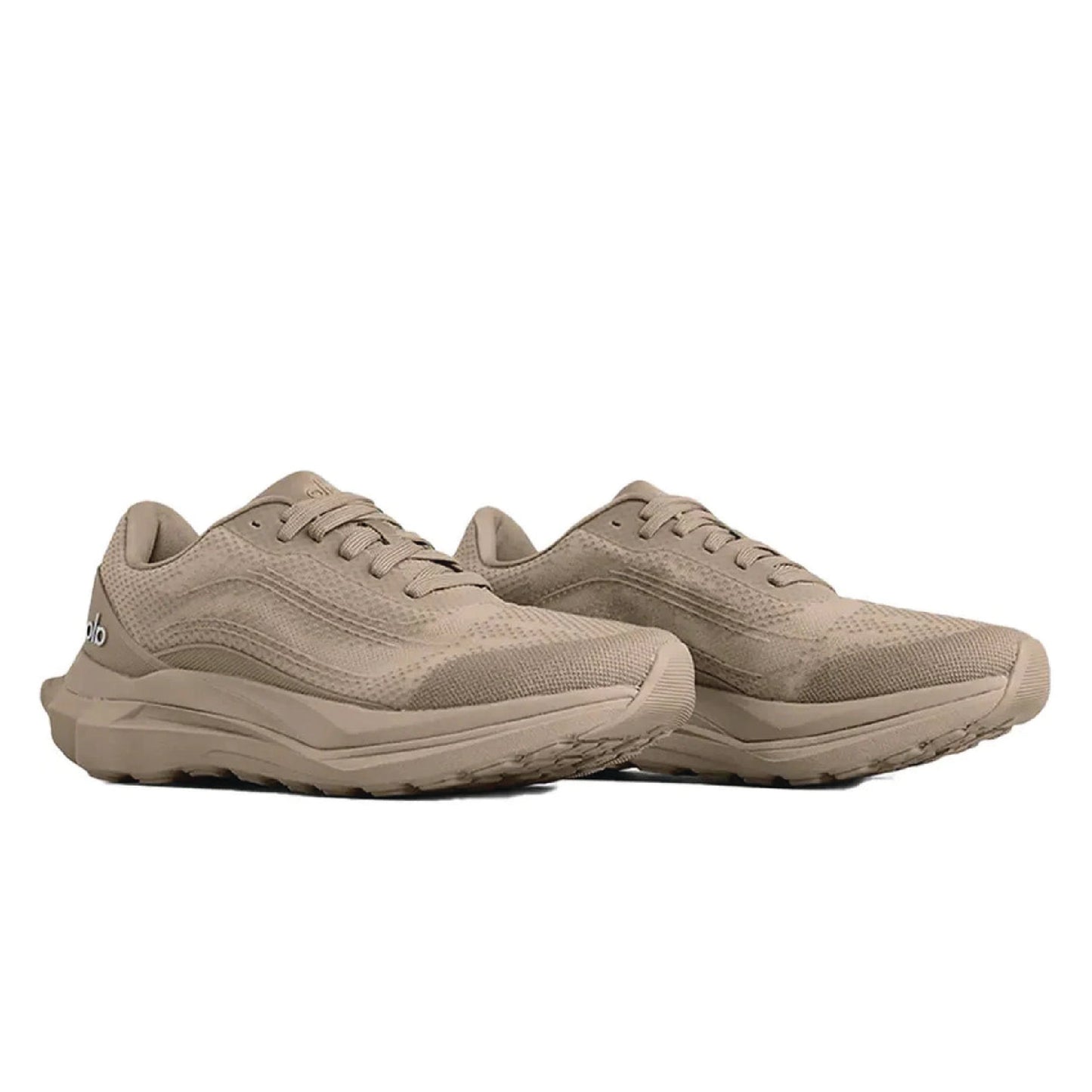 Alo Runner sneaker in the Gravel color.