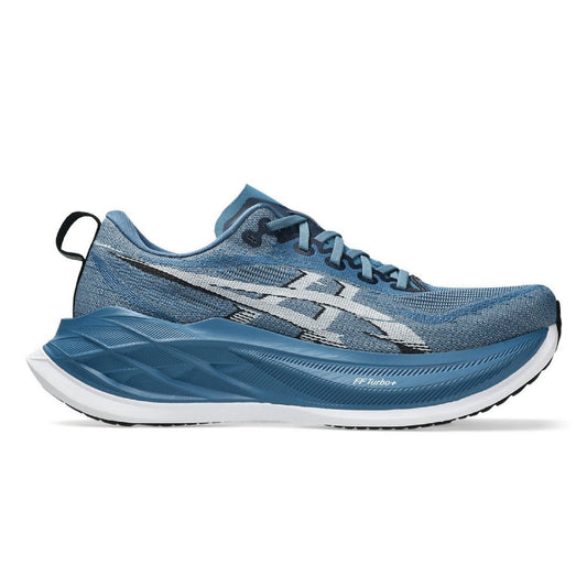 Asics Superblast 2 running shoe in the Winter Sea/White colorway.